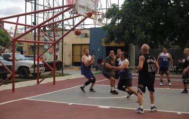 Este sábado sigue intensa la jornada en diferentes canchas.