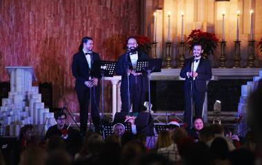 Los tenores Manuel Dávalos, Jorge Echeagaray y Alejandro Yépez unieron sus voces en el concierto “Tres Tenores en Navidad” a beneficio de la Parroquia Cristo Rey.