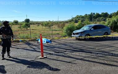 Un hombre murió y otro queda grave tras ser arrollados por un automóvil mientras se ejercitaban.