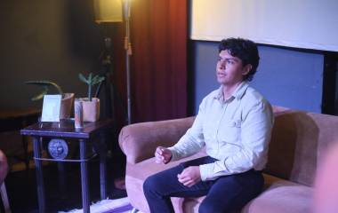 Alejandro Olivo presentó El Terregal, su primer libro de cuentos, integrado por 14 relatos que exploran distintas facetas de la vida cotidiana.