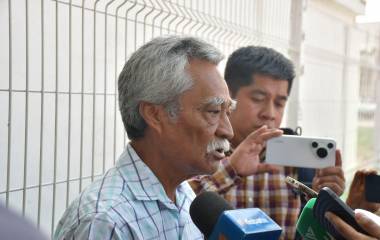 Dirigentes del Movimiento Antorchista en Sinaloa acusa al Gobierno estatal de mantener en el abandono demandas de vivienda para desplazados.