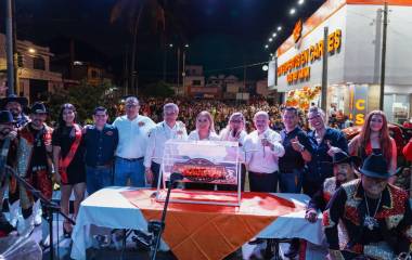 Carnes Selectas Nayarit entrega camioneta en la apertura #25 Rey Nayar y premia a ganadores del sorteo La Parrillada Más Padre