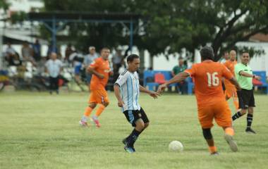 Tras intensos duelos de semifinales, todo está listo para definir al monarca del Torneo Veteranos Platino.