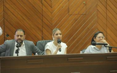 Entre cuestionamientos y exigencias de transparencia reasigna Cabildo $10 millones para medicamentos del ‘Hospitalito’