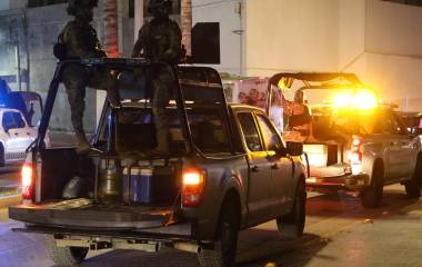 Elementos policiacos y fuerzas federales acudieron a la Colonia Quinta Chapalita tras el asesinato de una persona.