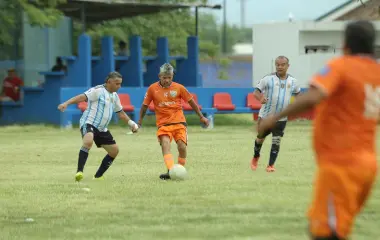 Tras una emocionante jornada de ida, las cuatro escuadras definirán a los finalistas este 11 de octubre en las canchas del Muralla.