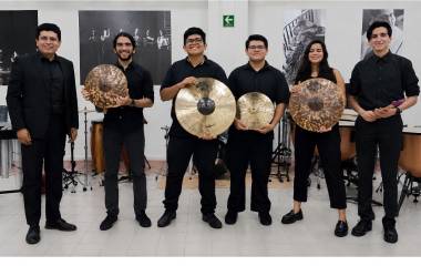 El maestro Max Carreón es docente del Centro Municipal de las Artes y miembro de la Camerata Mazatlán.