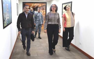 Omar García Harfuch se reunió con la Gobernadora Graciela Domínguez en Palacio de Gobierno para revisar la seguridad en Sinaloa.