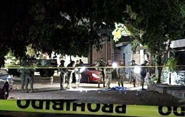 Una mujer fue asesinada en la colonia Adolfo López Mateos durante la madrugada de este viernes en Culiacán.