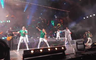 Los 90s Pop Tours participaron en la tradicional festa del Grito de Independencia.