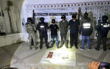 Tres hombres fueron detenidos en el malecón de Mazatlán.