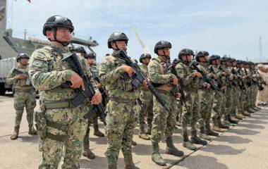 Más de mil 700 elementos de la Secretaría de Marina participan en el reforzamiento permanente de seguridad en Mazatlán.