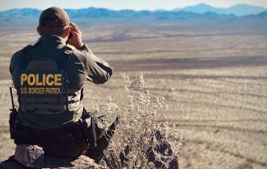 La CBP mantiene coordinación con autoridades mexicanas para el intercambio de información y acciones de seguridad en la frontera.