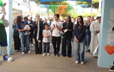 Maestros, directivos y alumnos inauguran la Expo Senda 2026.