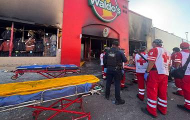 La FGJ reveló que la principal línea de investigación en la explosión registrada al interior del citado establecimiento comercial, sería por fallas en un transformador.