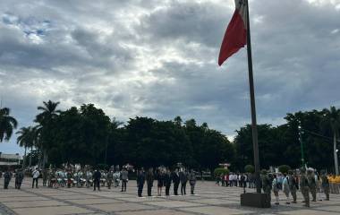 Ceremonia cívica en Palacio de Gobierno para conmemorar al General Ángel Flores y las víctimas del movimiento estudiantil de 1968.