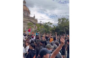 Protesta en Jalisco por la mala calidad del agua.