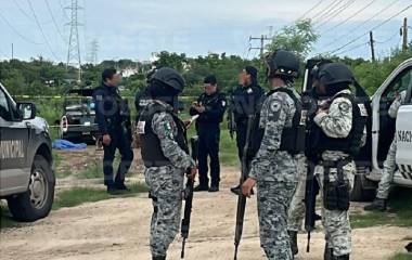 Elementos militares resguardaron la zona en Loma de Tamazula tras el hallazgo de un cuerpo sin vida.