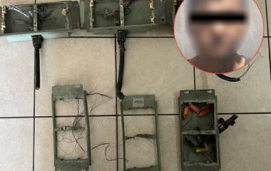 Policías municipales detuvieron a un hombre por presunto robo de cableado en el Centro de Culiacán.
