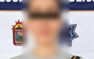 Érika, de 43 años, fue detenida tras intentar sustraer mercancía de un comercio en el centro de Culiacán.