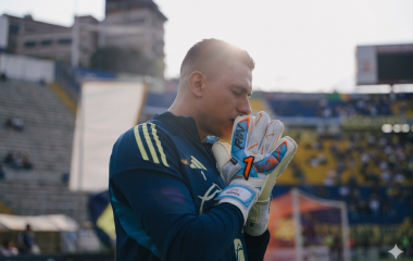 Luis Ángel Malagón fue operado con éxito, pero su ausencia en el Mundial es inevitable.