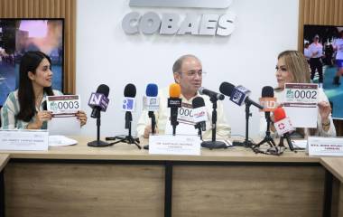 En rueda de prensa se anuncia la carrera.