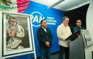 El PAN pidió a la UIF y la FGR abrir investigaciones contra López Beltrán.
