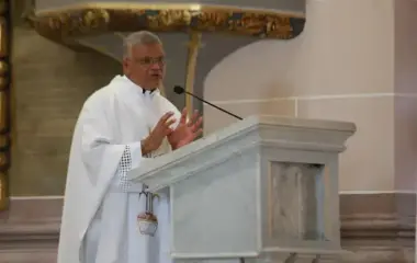 Padre Jaime Aguilar Martínez, Vicario General de la Diócesis de Mazatlán.