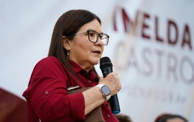 La coordinadora estatal de la 4T en Sinaloa, Imelda Castro Castro, anunció que recorrerá los 20 consejos municipales de Morena.
