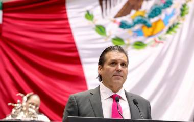 El legislador contrastó esta situación con la asignación superior a los 150 mil millones de pesos planteada a nivel nacional para nuevos proyectos ferroviarios en el país.