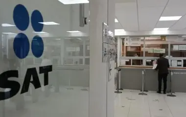 Servicio de Administración Tributaria (SAT).