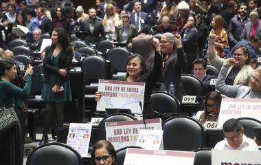 Diputados aprobaron la nueva Ley General de Aguas tras una sesión maratónica de 24 horas.