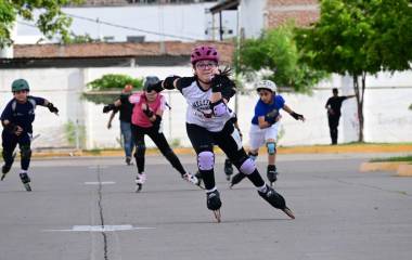 Tres etapas se vivieron en el Circuito Municipal de Patinaje sobre Ruedas 2026 durante el fin de semana en el puerto.