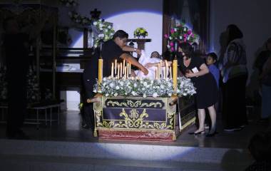 Fieles participaron en la ceremonia.