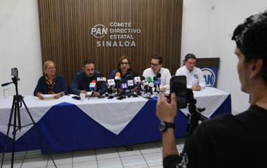 Conferencia semanal del PAN Sinaloa, donde hablaron de la situación del INE.