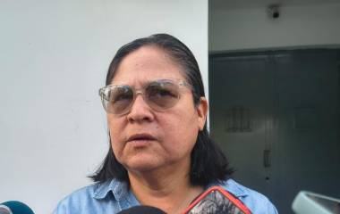Minerva Osuna Zavala reiteró que se trabaja todos los días para contrarrestar esta problemática, incluso a ella, su camioneta y a sus escoltas los han revisado los elementos militares.