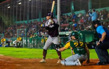 Tomateros de Culiacán repitió triunfo ante Cañeros de Los Mochis, pero ahora en San Miguel Zapotitlán.
