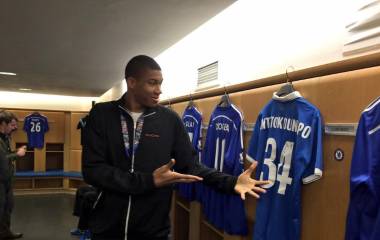 Así le dio la bienvenida Alexis Ohanian a Giannis Antetokounmpo como inversionista del Chelsea femenil.