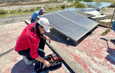 Se puso en marcha la instalación y rehabilitación de sistemas de energía solar en la comunidad pesquera de El Walamo.
