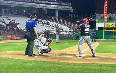 Tomateros pelea hasta el final.