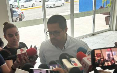 Cuitláhuac González Galindo, Secretario de Salud en Sinaloa.