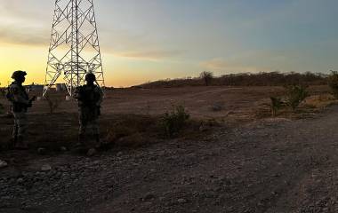 Familiares de las personas presuntamente detenidas mostraron fotografías del operativo realizado en una propiedad privada de la zona rural de Rosario.