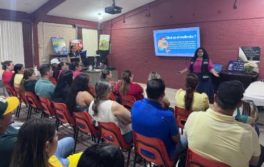 Charlas de Sipinna Ahome con madres y padres de familia de secundaria.