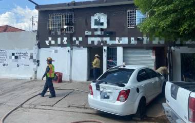 Hasta el momento, las autoridades mantienen acordonado el edificio para evaluar los daños estructurales.