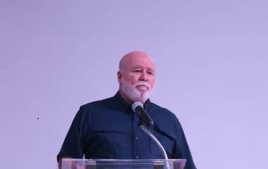 Clouthier dividió su intervención en tres preguntas: qué le pasó a México, cómo está actualmente y qué puede hacer la sociedad.