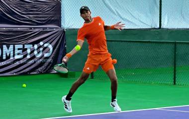 Sebastián Arévalo dio fuerte pelea en dos horas y media en el M15 ITF World Tennis Tour Mazatlán 2026.