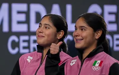Mía y Lía Cueva derrotan a China.