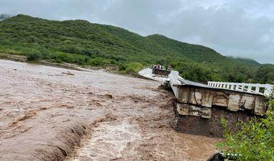 $!Tardarán al menos tres meses reparaciones de puentes colapsados en El Quelite: Obras Públicas