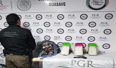 En Guasave, aseguran droga y arma de fuego en Central Camionera