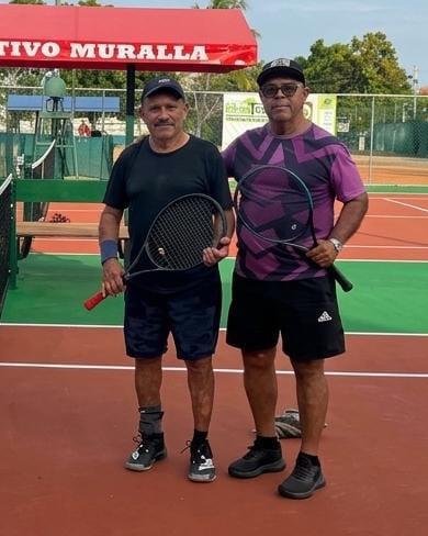$!Chicuate y Brito se coronan en Torneo Bajo Techo, en Muralla